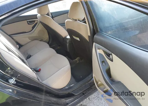 2014 Hyundai Elantra Se z USA, uszkodzony, nr VIN 5NPDH4AEXEH536136